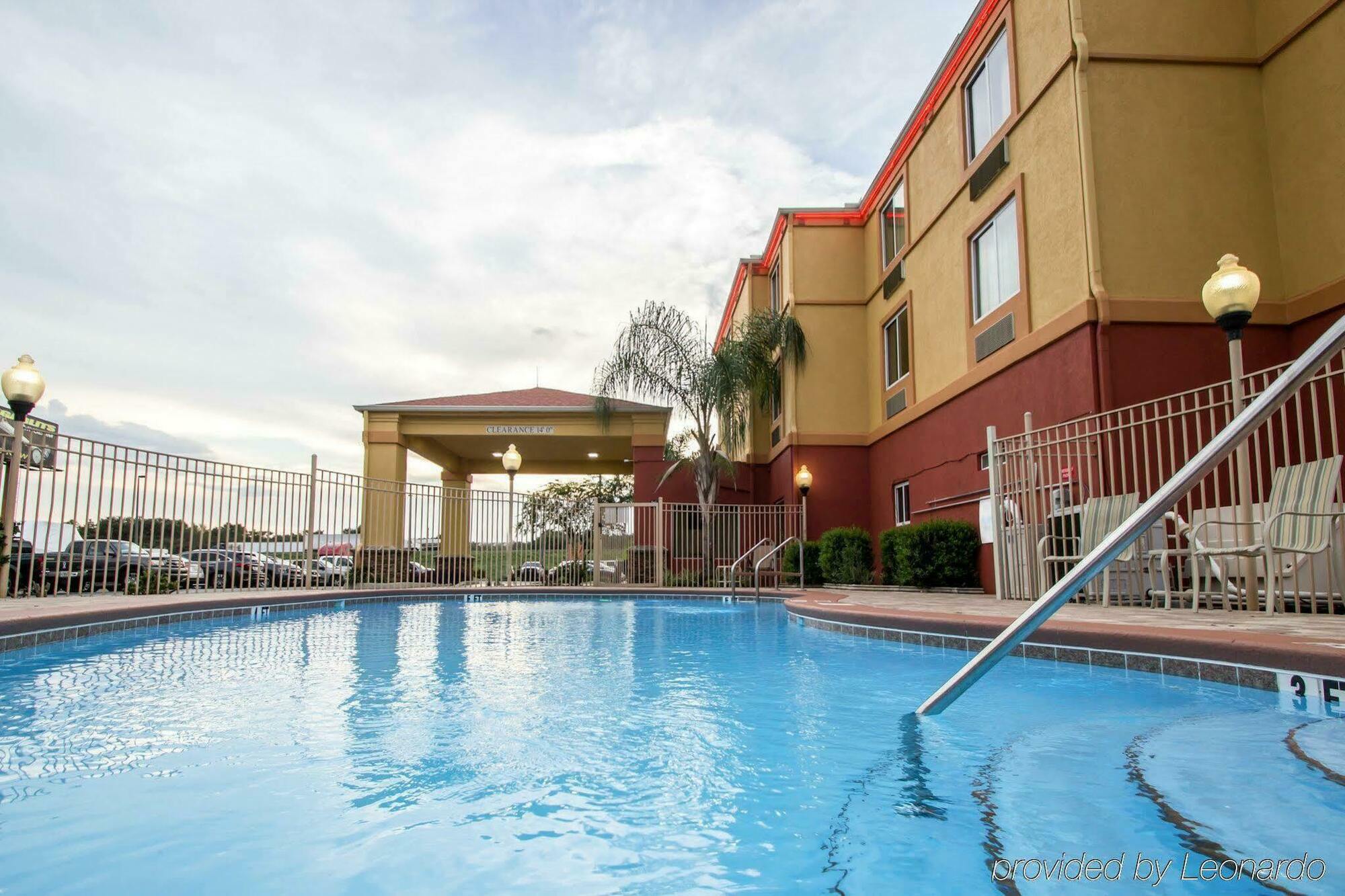 Sleep Inn & Suites Ocala - Belleview Marion Oaks Exterior photo